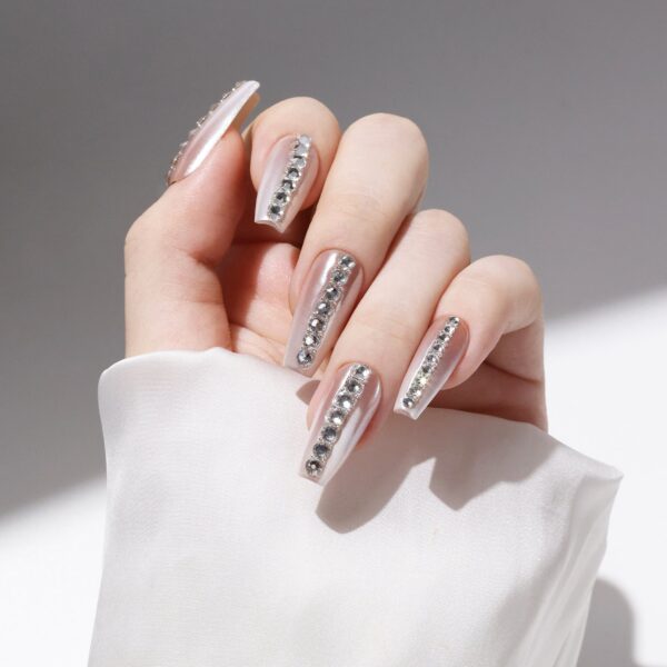 Medium Coffin-Shaped Nude Gradient Smudged False Nails Full Swarovski Crystals Decor Handmade Press-On Nails - Image 3